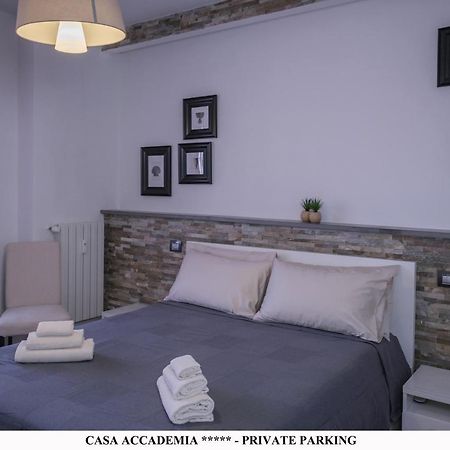 リヴォルノElegante Casa Accademia ***** - Private Parkingアパートメント エクステリア 写真
